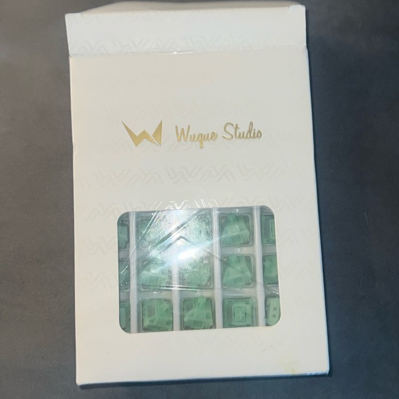 WS Jade Mechanical Keyboard Switches 5 Pins PCB Mount Lubed Switches(35pcs) - Picture 2 of 9